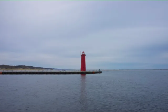 Muskegon South Pier Lighthouse — photo 4